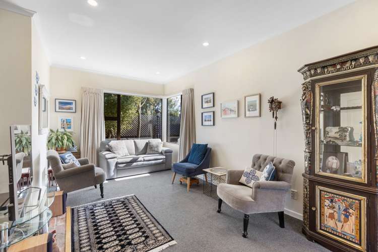 11 Koromiko Street Saint Martins_6