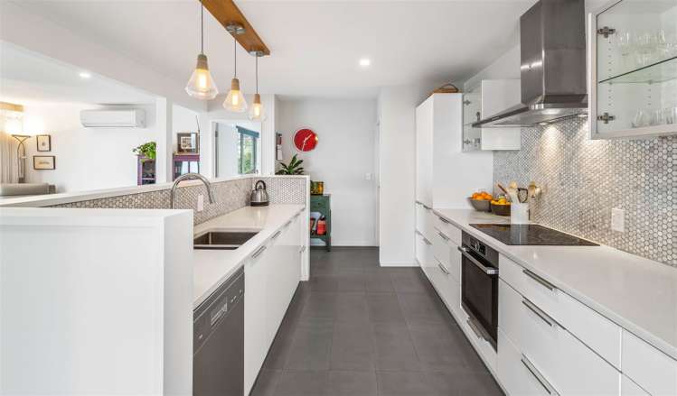 18 Glendevere Terrace Redcliffs_7