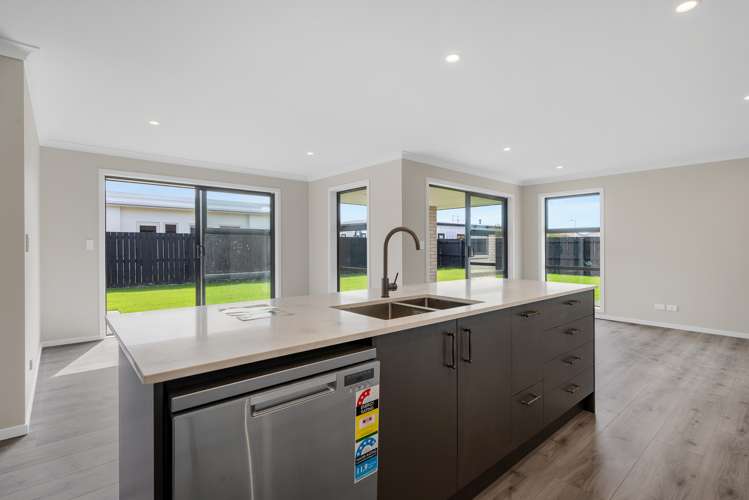 24 Rose Manor Drive Springlands_19