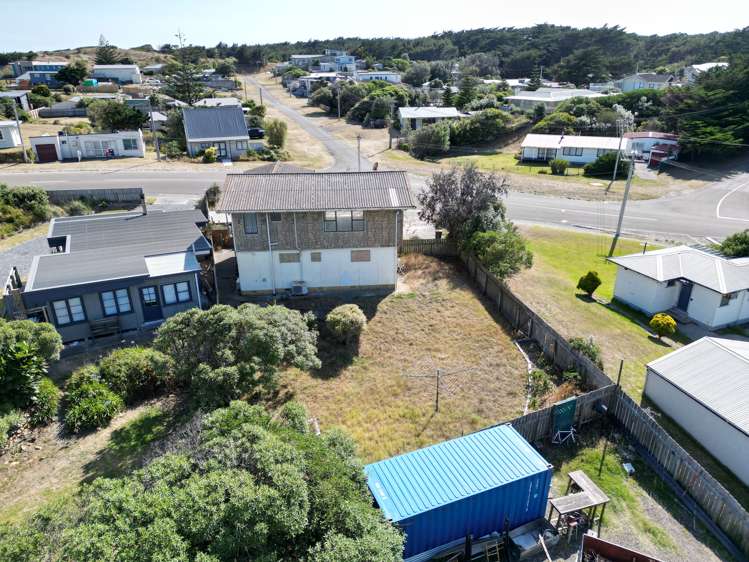 2 Ocean Beach Street Foxton Beach_13