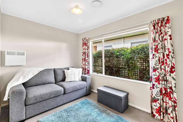 2/9 Marsden Road Stoke_6