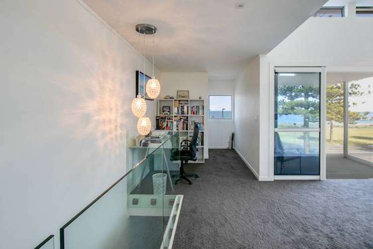 617 Marine Parade Napier South_9