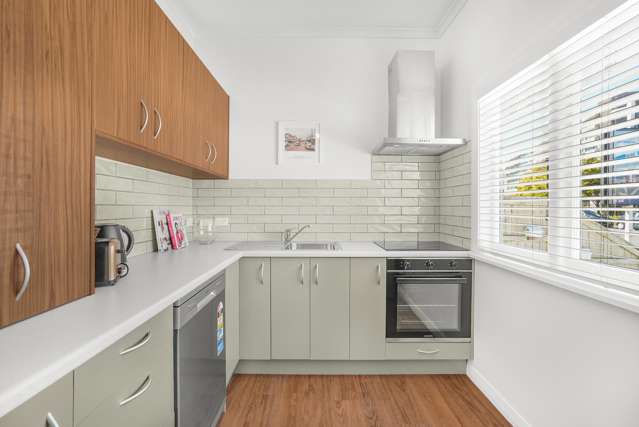 653 & 653A High Street Boulcott_3