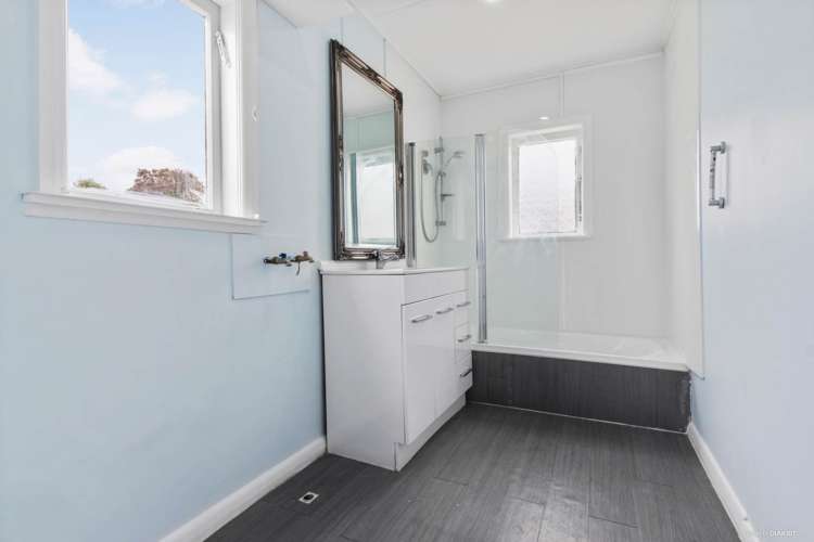 70 Forest Hill Road Henderson_16