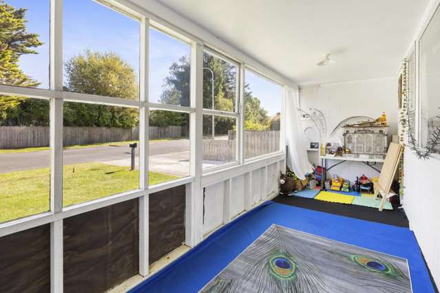 1A and 1B Cooper Avenue Holdens Bay_4