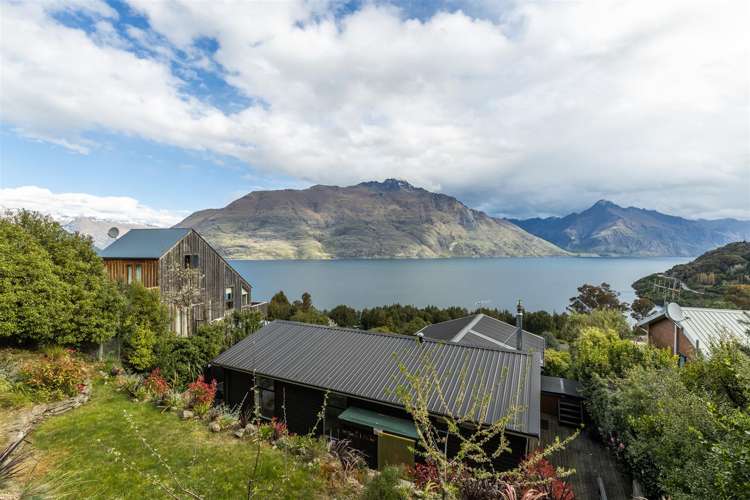 7 Mckerrow Place Fernhill/Sunshine Bay_18