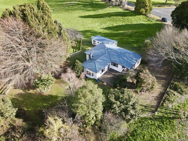 1258 Tirohanga Road_0