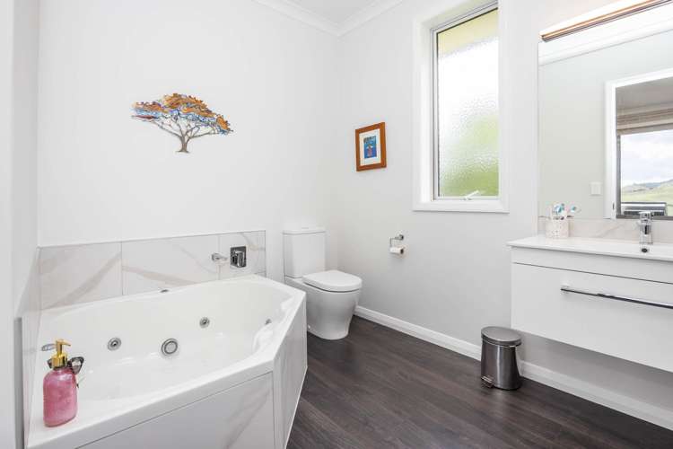 998 Limeworks Loop Road Karamu_14