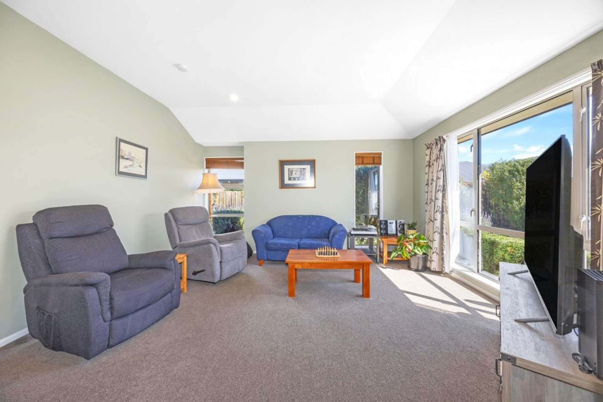 47c Birchfield Avenue Dallington_0