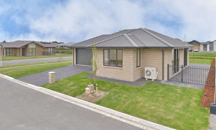 1 James Caird Lane Wigram_0