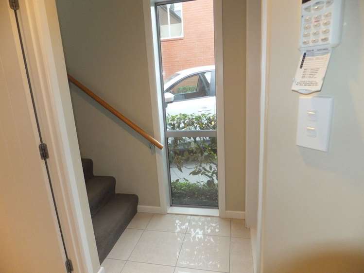 15b Grove Road Addington_7