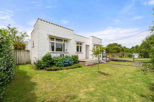 64 Awaroa Road Helensville_1