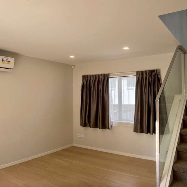 50b Botany Road Botany Downs_2