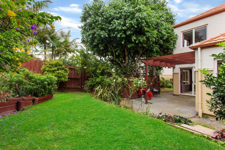 6 Chettle Court New Lynn_15