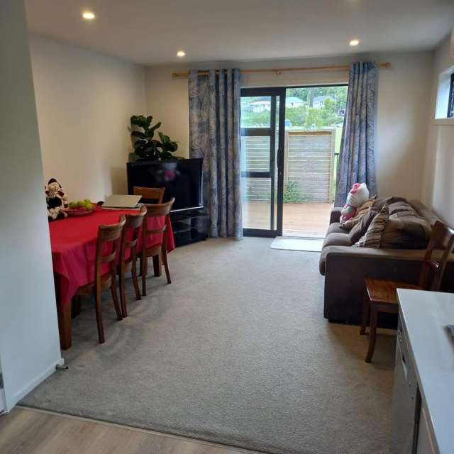 10/240 Stokes Valley Road 1350_3