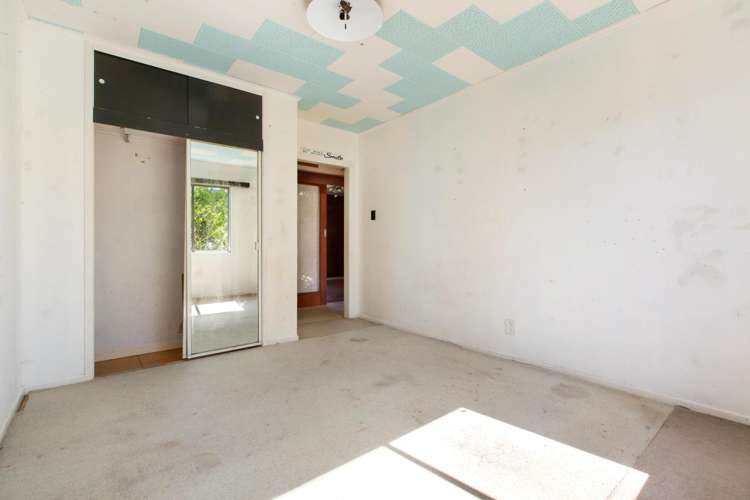 5 Blake Street Surfdale_19