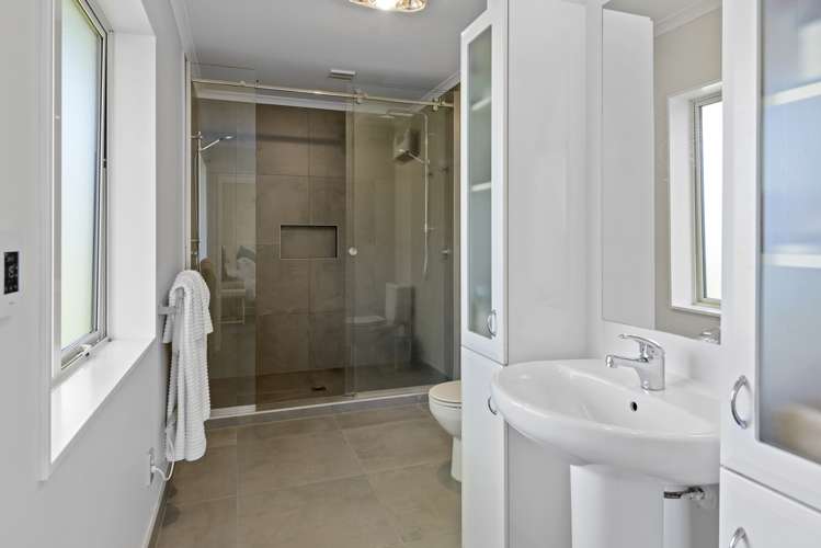 61 Becmead Drive Harewood_11