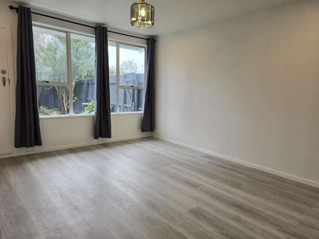 7/78 Bamford Street Woolston_3