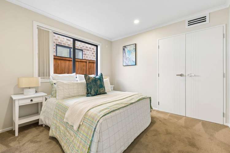 12 Hangahai Road Flat Bush_13