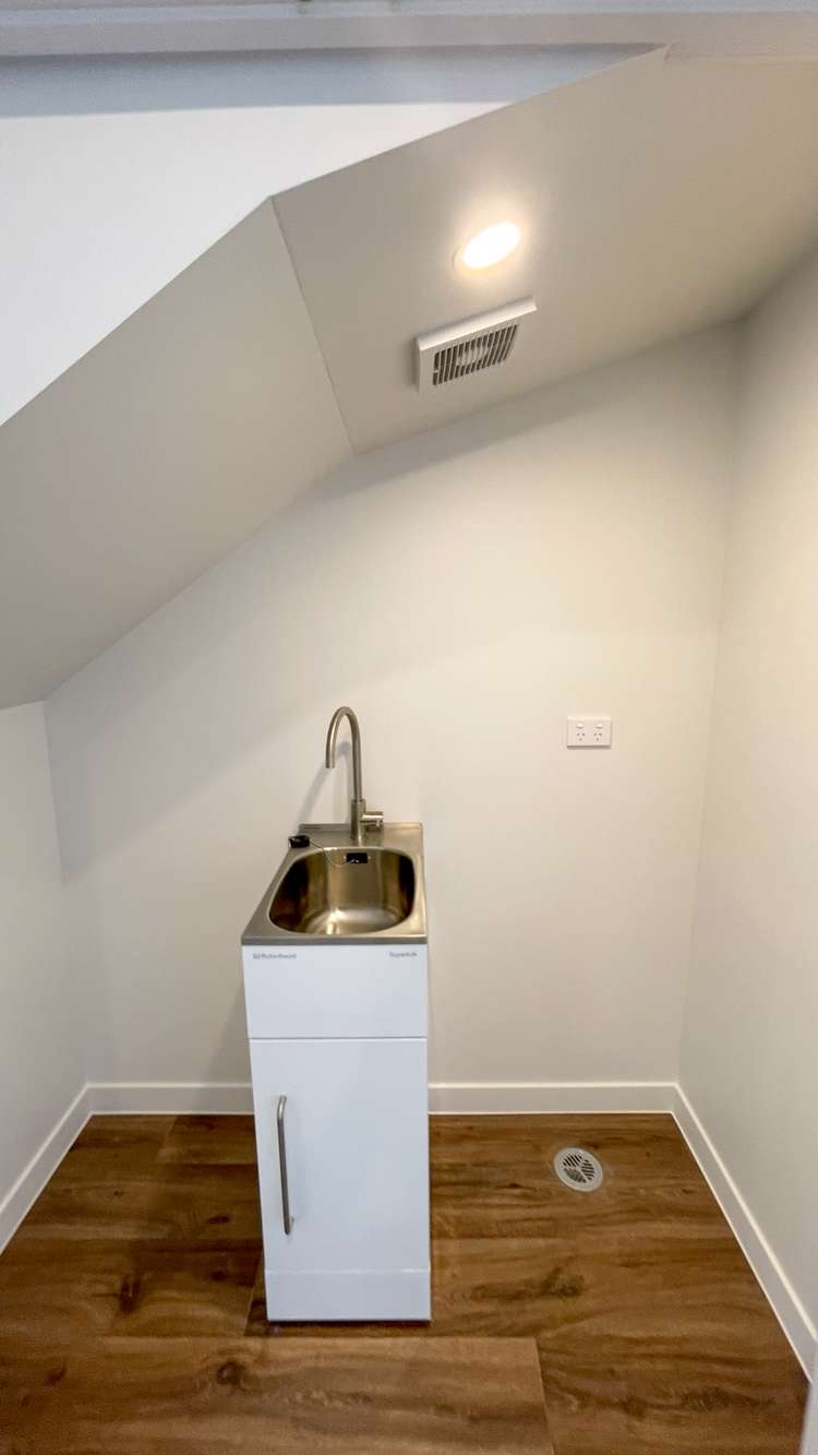 10 Whanui Place Māngere Bridge_18