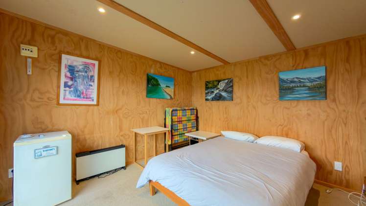 223B Ocean Road Whangamatā_10