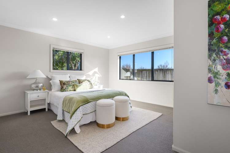 22 Caldera Close Pyes Pa_13