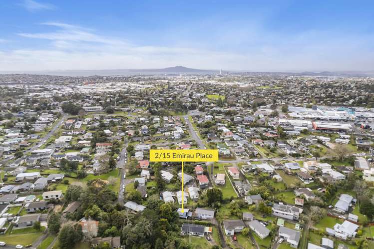 2/15 Emirau Place Glenfield_18