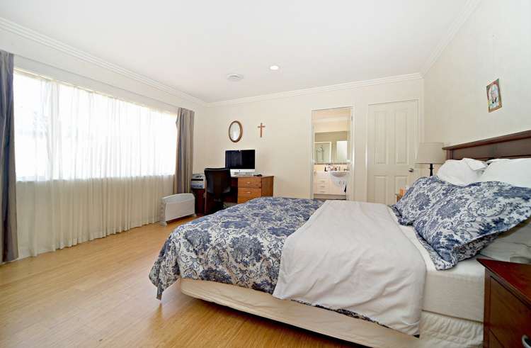 6 Zara Court Flat Bush_10