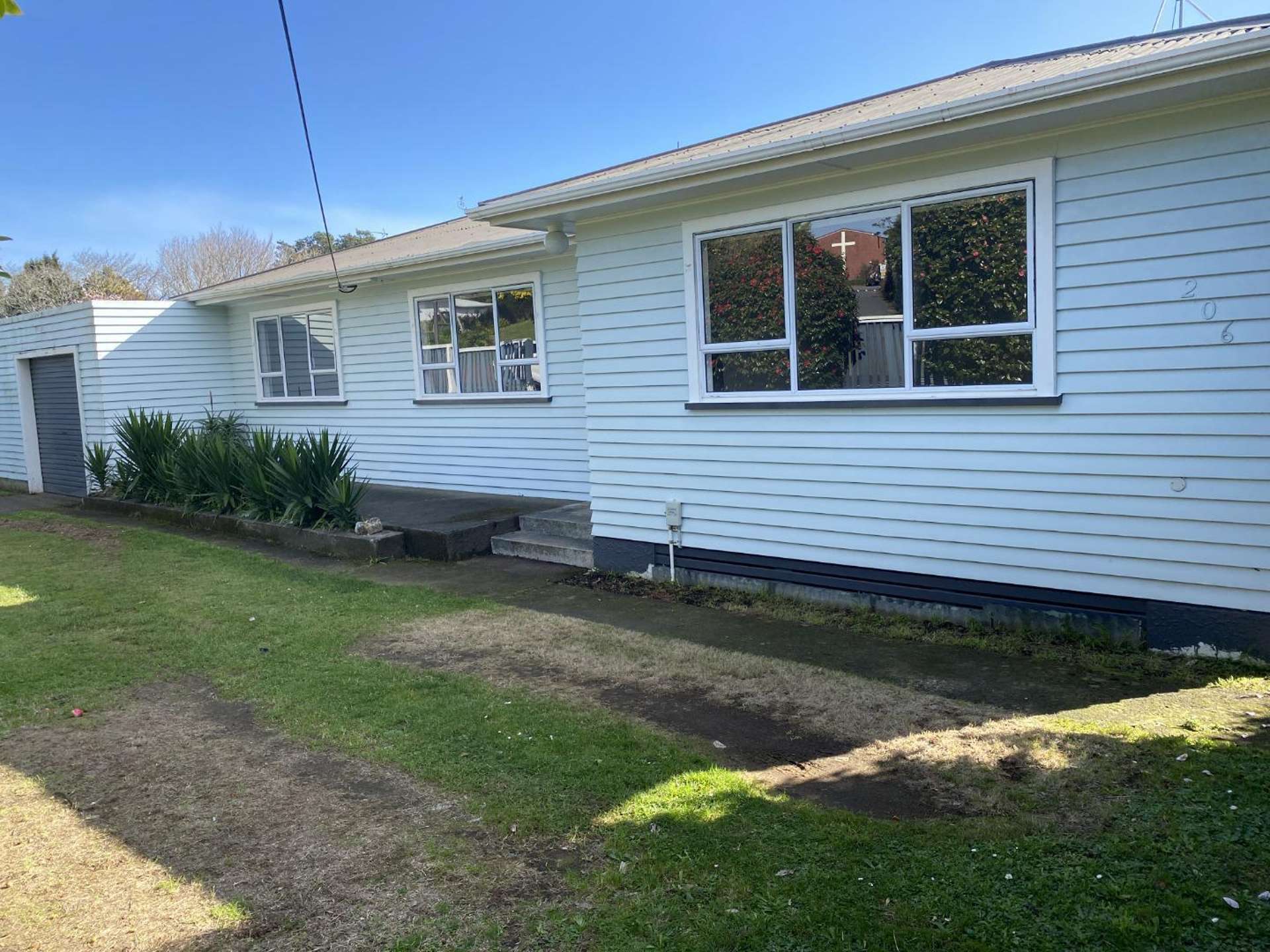 206 Tukapa Street Westown_0