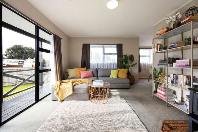 71a Kahikatea Drive Melville_2