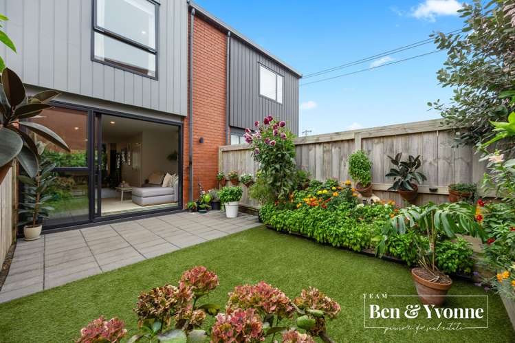 34d Coral Crescent Panmure_9