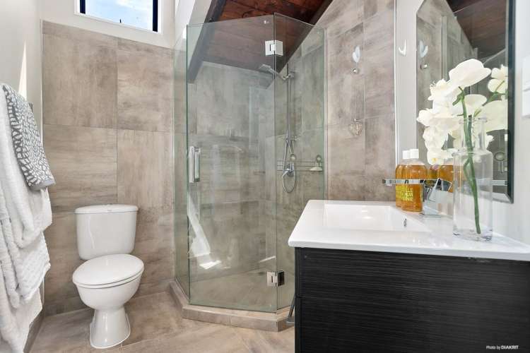 64b Mirrabooka Avenue Botany Downs_6