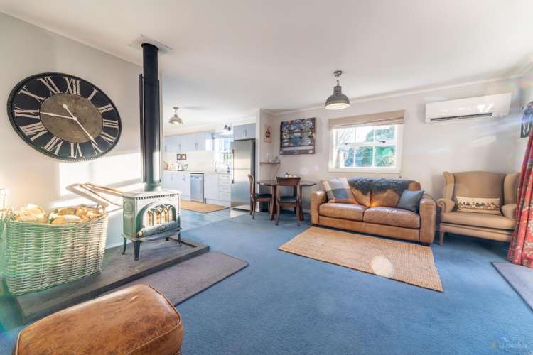 100 Oak Street Orari_5