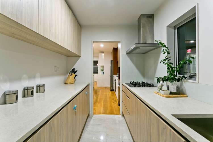 42 Remuremu Street Long Bay_10