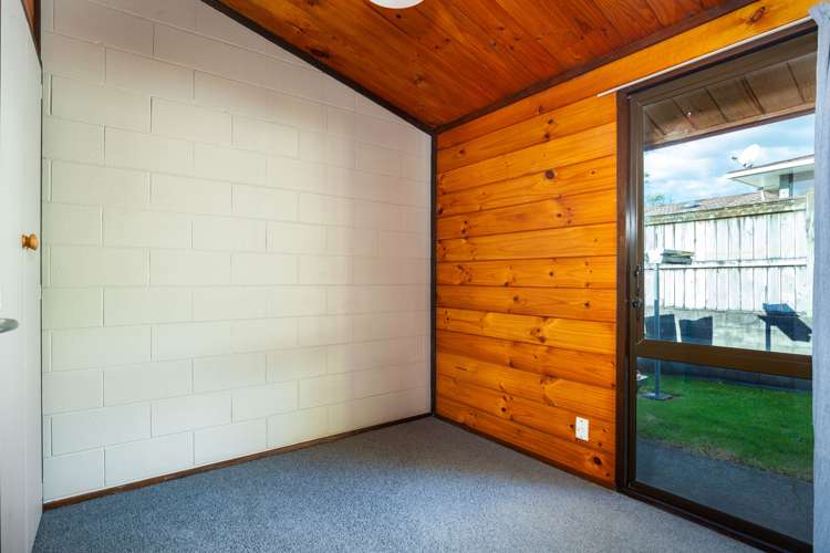 2/14 Ambury Place Merrilands_9