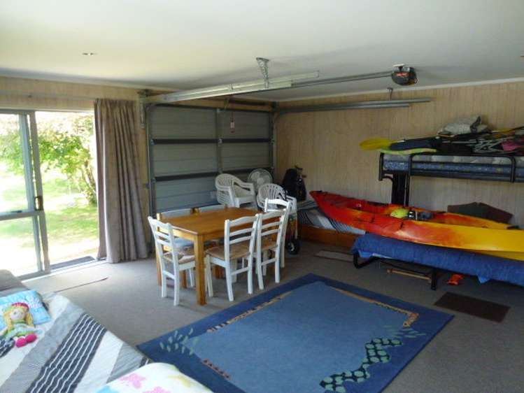 212 Ocean Road Whangamata_18