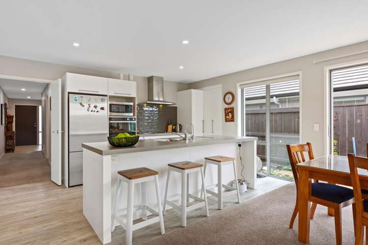 128 Puhirake Crescent_3