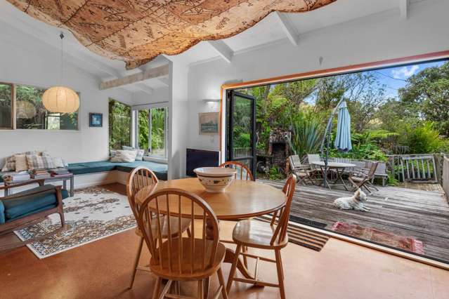 8 Barron Lane Whananaki_1