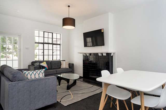 LES/183 Karangahape Road Auckland Central_2