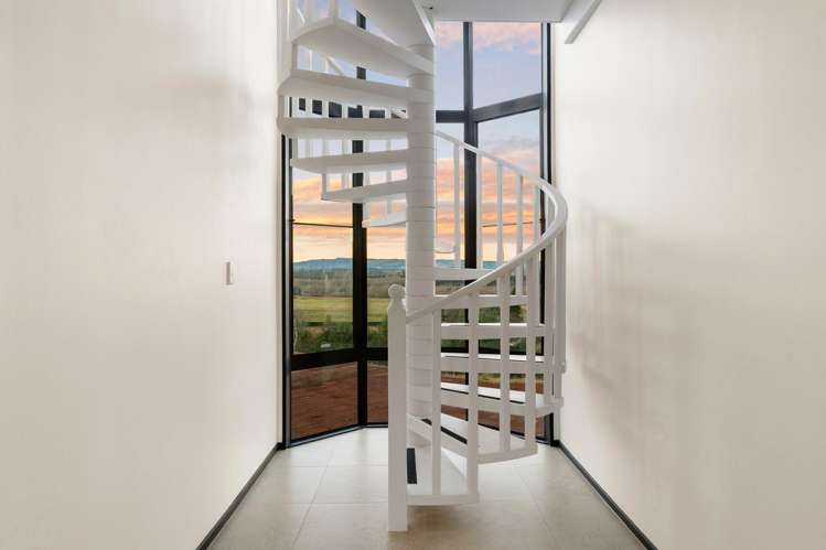 773 Mount Thomas Road Fernside_13