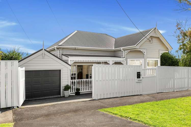 9 Kiwi Road Stanley Point_0