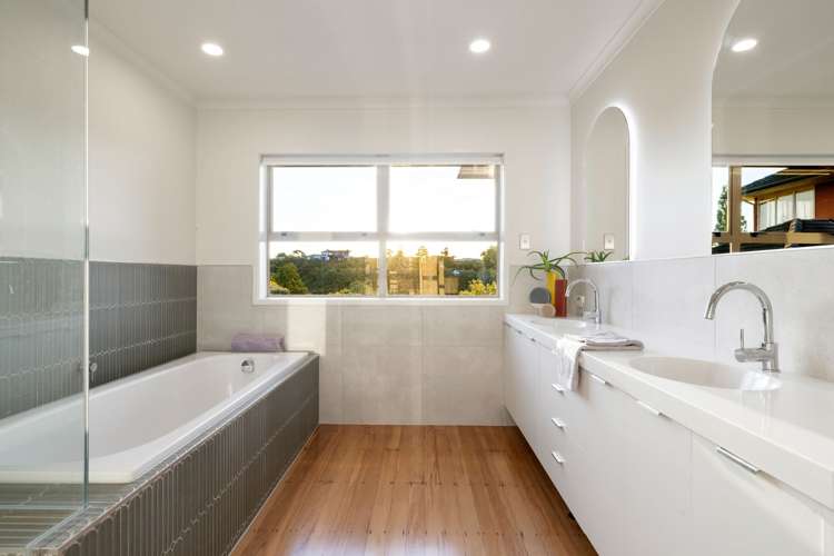 809 River Road Chartwell_26