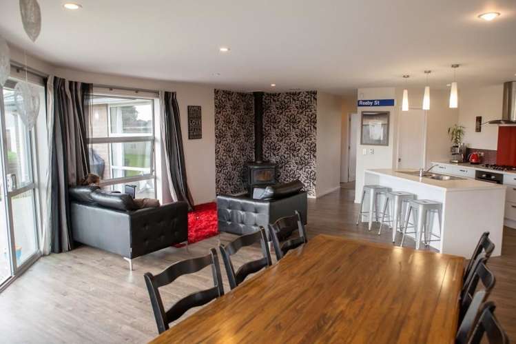 12 Ashley Drive Paroa_16