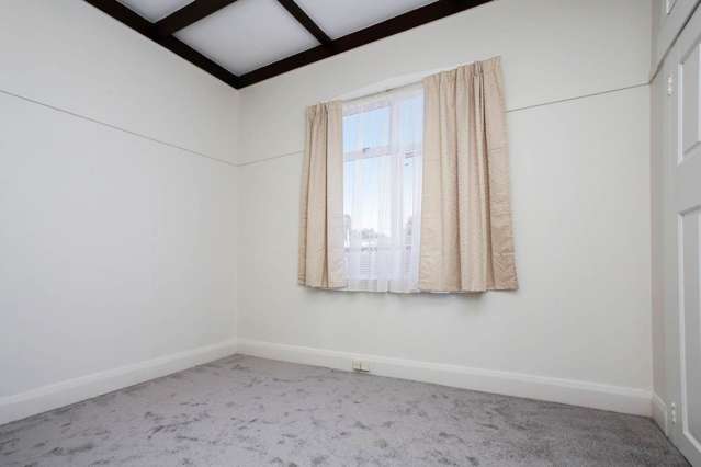 32 Winstone Road Mt Roskill_2