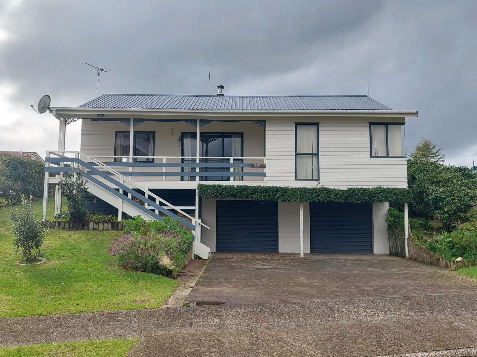 4 Parsons Dell | Pauanui | Thames-Coromandel | Houses for Rent - One Roof