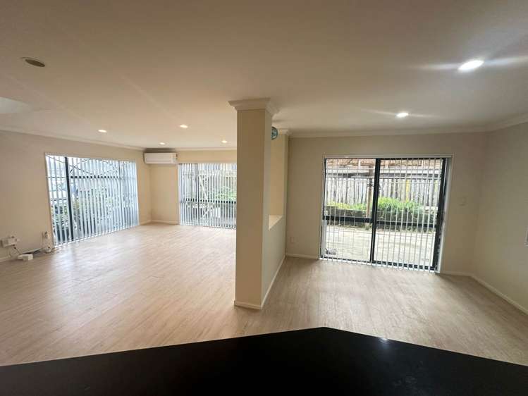 24 Erne Crescent East Tamaki_3