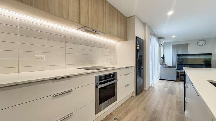 1/342 Waiwhetu Road 1270_1