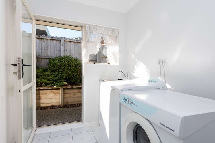 44 Stewart Gibson Place Manurewa_14