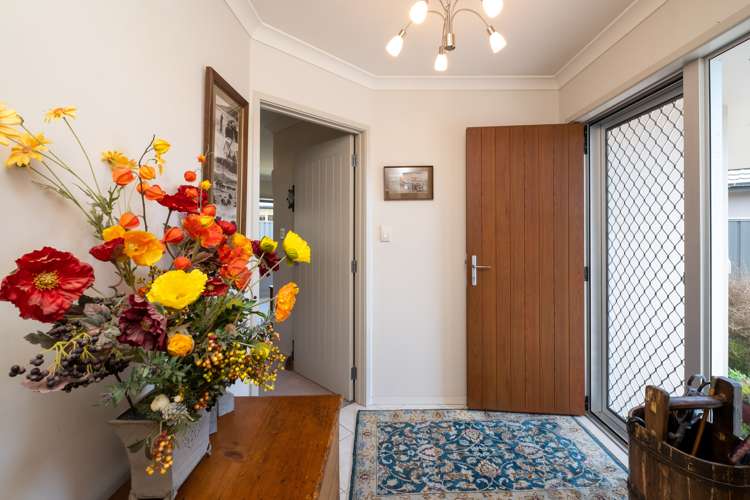 19 Pania Place Poraiti_13