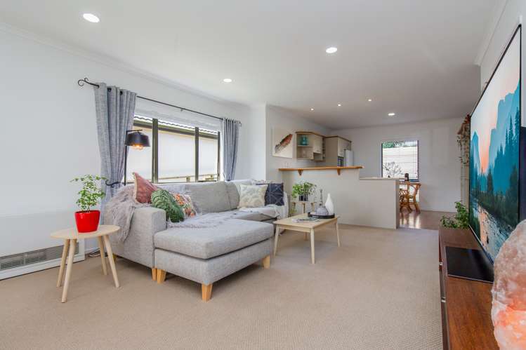 27/285 Vaughan Road Owhata_3